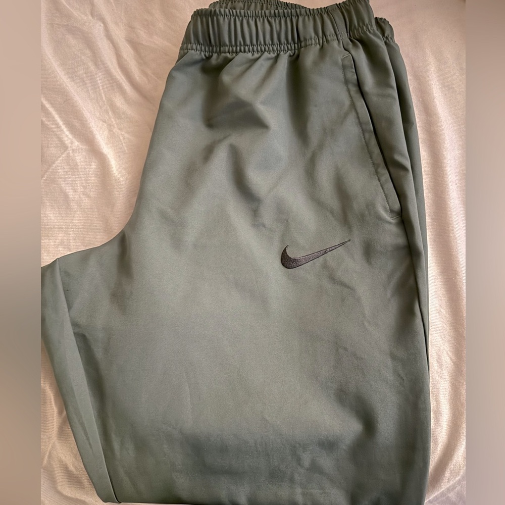Nike Dryfit active pants